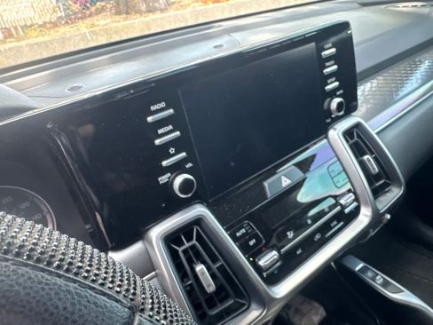 Used 2021 Kia Sorento S w/ Panoramic Sunroof Package FWD image 7