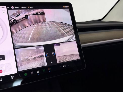 Used 2022 Tesla Model 3 Long Range image 17