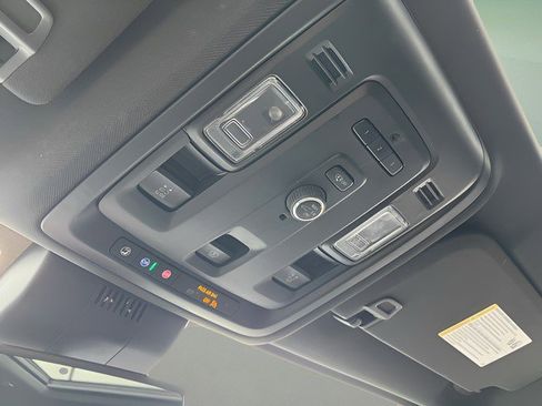 Certified 2023 GMC Yukon SLT image 26