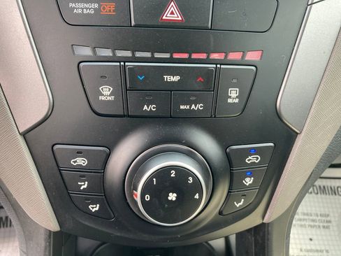 Used 2015 Hyundai Santa Fe Sport image 26