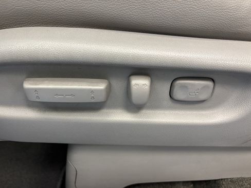 Used 2012 Honda Odyssey Touring image 22
