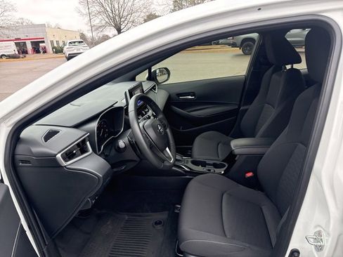 Used 2023 Toyota Corolla SE image 15