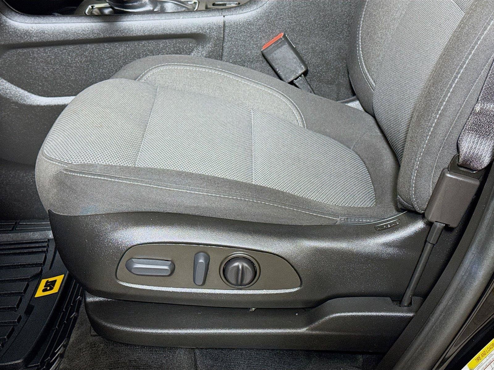 Used 2023 Chevrolet Traverse LT AWD/4WD image 16