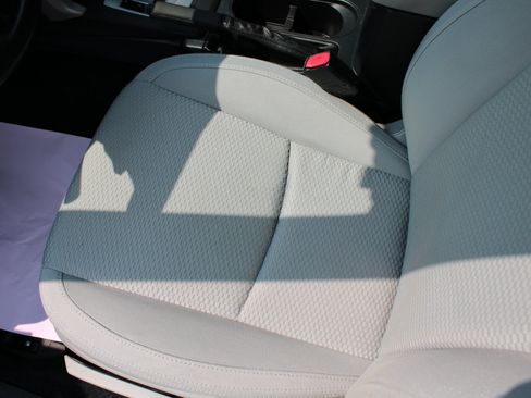 Used 2015 Subaru Forester 2.5i w/ Alloy Wheel Package image 20