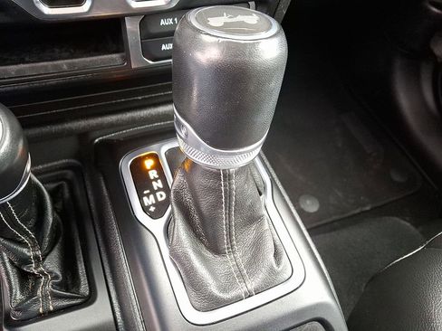 Used 2022 Jeep Wrangler Unlimited Sahara w/ LED Lighting Group image 15