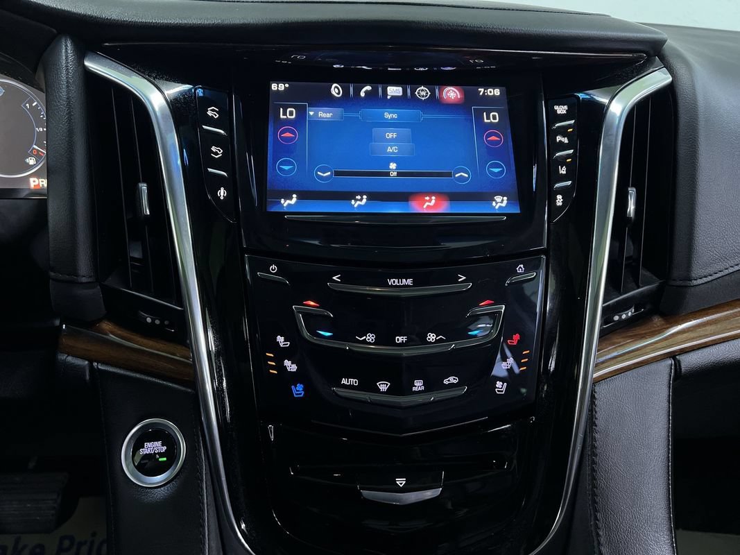 Used 2015 Cadillac Escalade ESV Luxury AWD/4WD image 23
