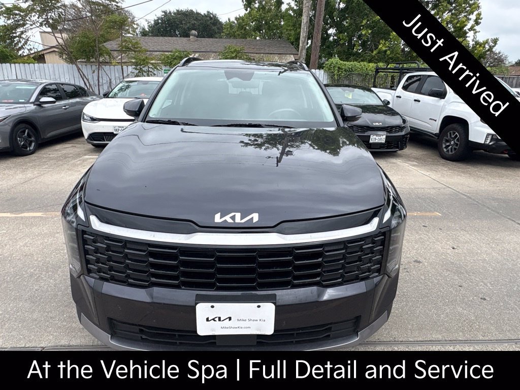 Certified 2026 Kia Sportage EX w/ EX Panorama Roof Package FWD image 3