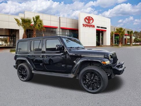 Used 2023 Jeep Wrangler Altitude image 1