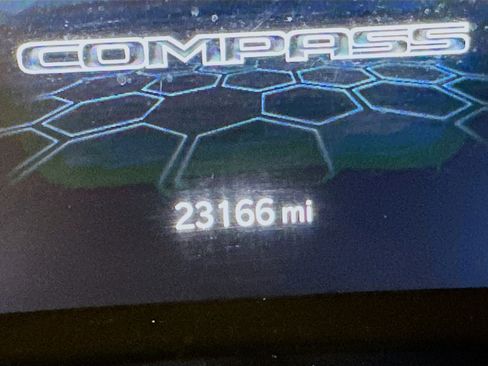 Used 2023 Jeep Compass Altitude image 19