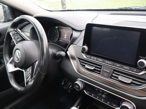 Used 2022 Nissan Altima 2.5 SL image 9