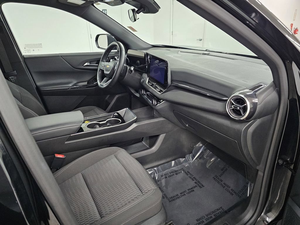 Used 2025 Chevrolet Equinox LT FWD image 21