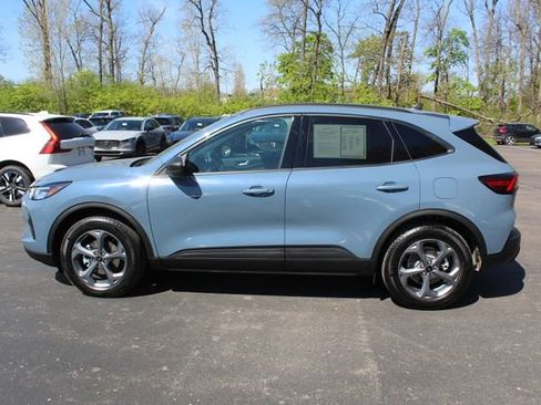 Used 2025 Ford Escape ST-Line w/ Tech Pack #1 AWD/4WD image 8