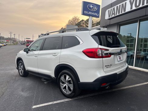 Certified 2025 Subaru Ascent Premium image 2