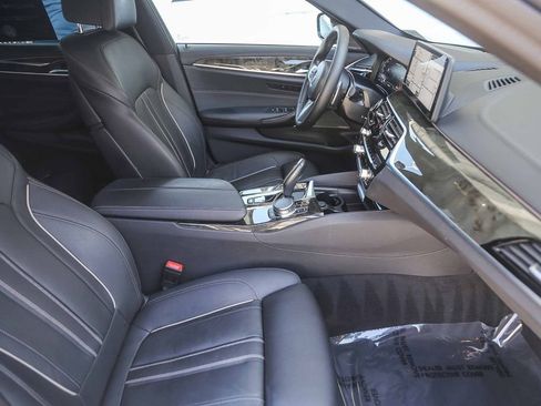 Certified 2023 BMW M550i xDrive AWD/4WD image 13