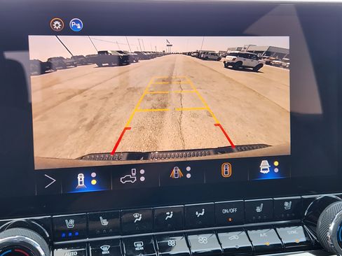 New 2026 Chevrolet Colorado ZR2 w/ Technology Package AWD/4WD image 14