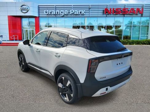 New 2026 Nissan Kicks SR image 3
