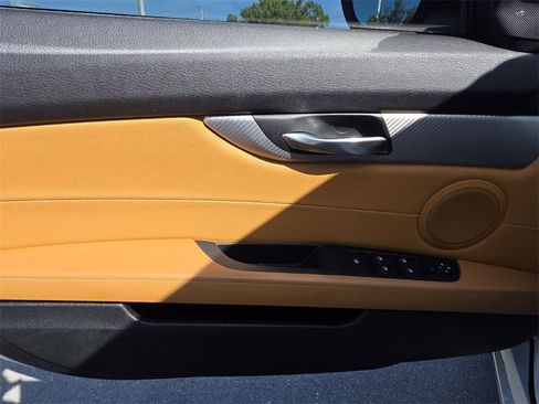 Used 2015 BMW Z4 sDrive35i image 16