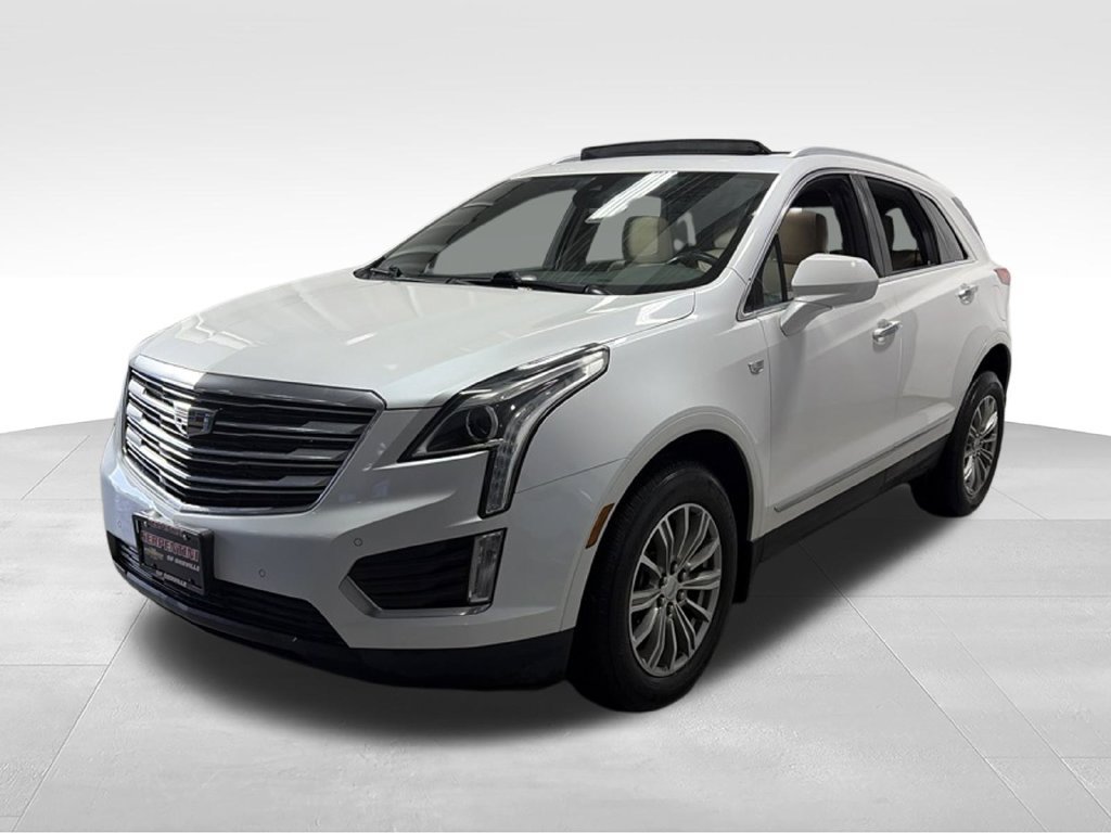 Used 2017 Cadillac XT5 Luxury w/ Driver Awareness Package AWD/4WD image 4