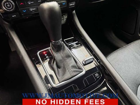 Used 2023 Jeep Compass Limited image 30