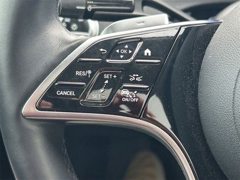 Used 2024 Mercedes-Benz E 350 4MATIC Sedan image 41