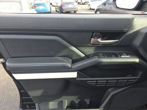 Used 2024 Toyota Tacoma TRD Off-Road image 14