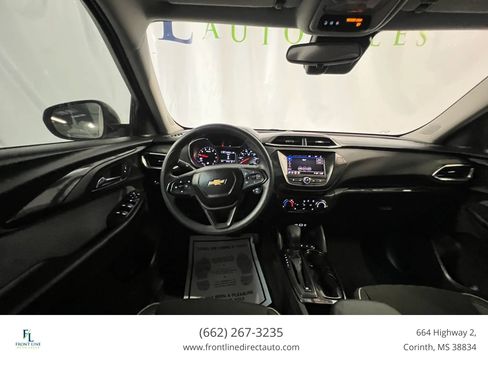 Used 2022 Chevrolet TrailBlazer LT FWD image 13