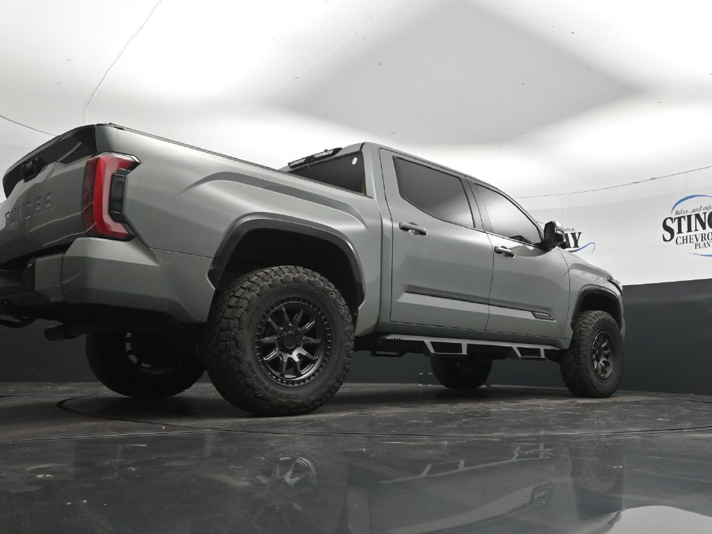 Used 2024 Toyota Tundra Platinum AWD/4WD image 32