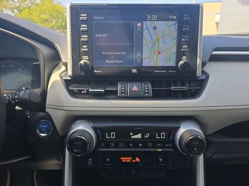 Used 2020 Toyota RAV4 Limited w/ Limited Grade Weather Package AWD/4WD image 31