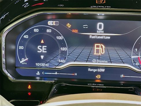 Used 2024 GMC Sierra 1500 SLT image 12