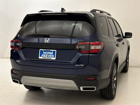 New 2025 Honda Pilot Elite image 10
