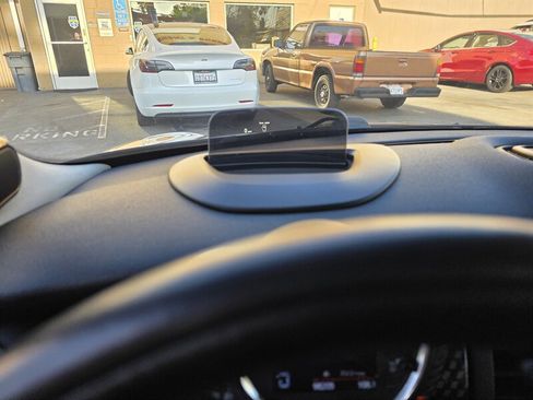 Used 2017 MINI Cooper S FWD image 11
