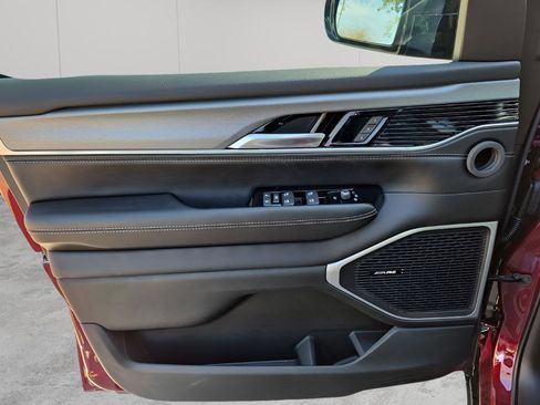 New 2026 Jeep Grand Wagoneer L Limited image 26