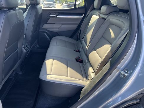 Used 2026 GMC Terrain Elevation w/ Elevation Premium Package FWD image 10