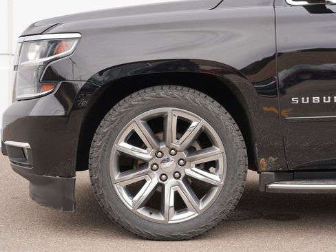 Used 2017 Chevrolet Suburban Premier AWD/4WD image 11