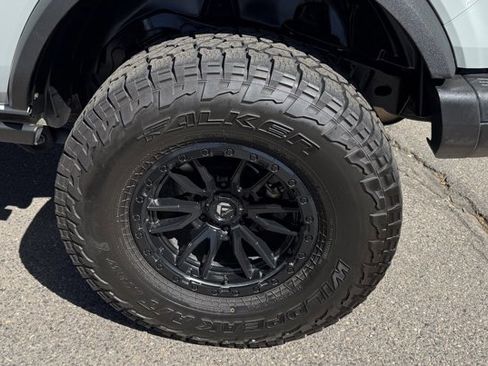 Used 2023 Ford Bronco Badlands AWD/4WD image 9