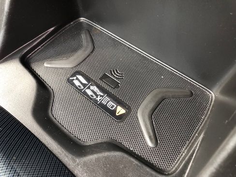 Used 2020 Chevrolet Colorado Z71 image 32