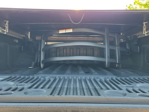 Used 2022 Nissan Frontier PRO-4X w/ Pro-4X Premium Package image 9