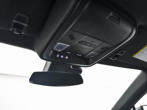 Used 2023 Cadillac XT4 Premium Luxury image 18