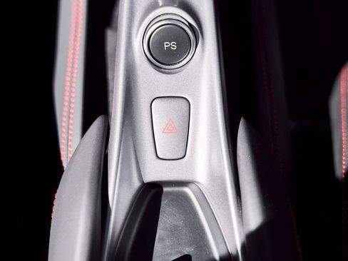 Used 2022 Ferrari F8 Tributo image 70