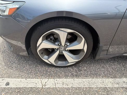 Used 2020 Honda Accord Touring image 24
