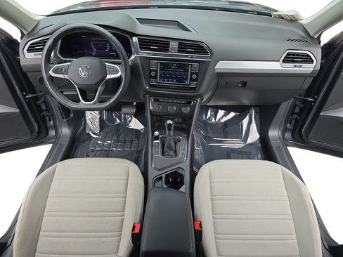 Used 2022 Volkswagen Tiguan S FWD image 9