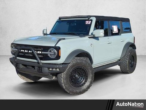 Used 2022 Ford Bronco Outer Banks w/ Sasquatch Package image 1