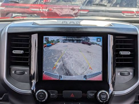 Used 2022 RAM 1500 Big Horn AWD/4WD image 39