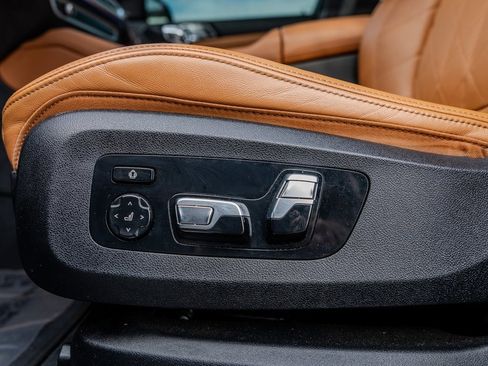 Used 2023 BMW X6 xDrive40i w/ Executive Package image 18