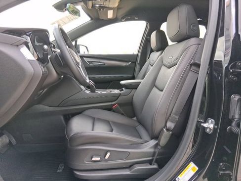 Used 2025 Cadillac XT5 Luxury w/ LPO, Floor Liner Package image 15
