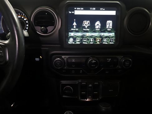 Used 2022 Jeep Wrangler Unlimited Sport AWD/4WD image 22