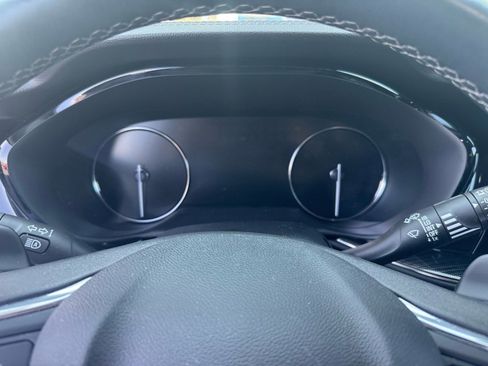 Used 2023 Buick Envision Preferred image 13