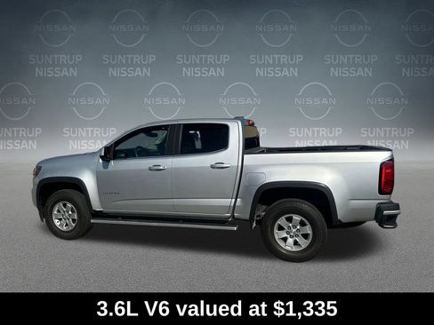 Used 2019 Chevrolet Colorado W/T w/ WT Convenience Package RWD image 2