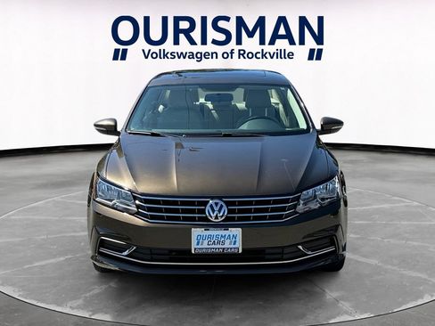Used 2019 Volkswagen Passat 2.0T Wolfsburg FWD image 8