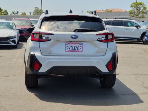 Used 2025 Subaru Crosstrek 2.5i Premium AWD/4WD image 7